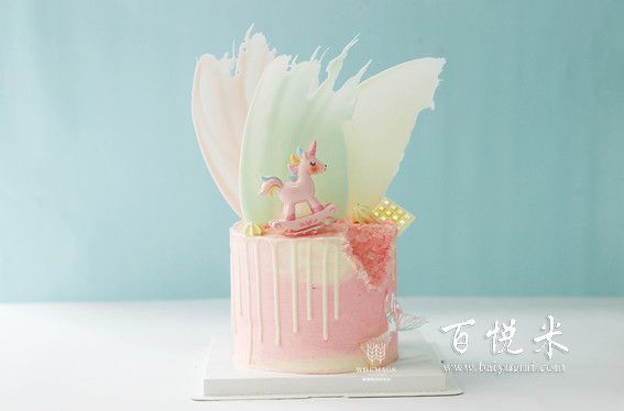 蛋糕培訓(xùn)在哪里比較專業(yè)?培訓(xùn)費(fèi)用大概多少？